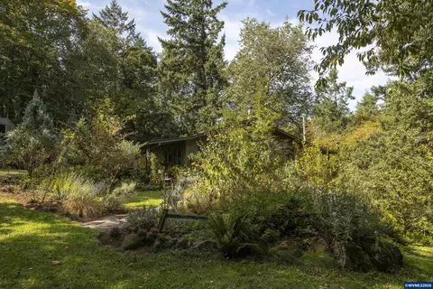 Exterior - 4599 Eagle Crest Rd NW, Salem, OR 97304 photo 9 of 20