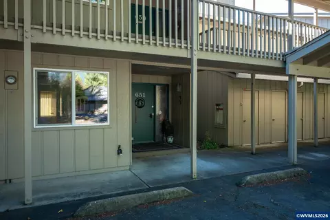 68651 E Bowmans Apt 102a Cir, Welches, OR 97067