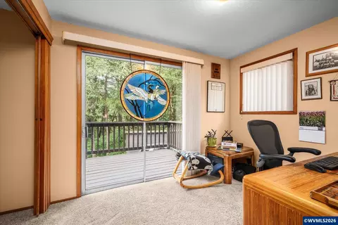 Other - 27828 Gibralter Lp Lp, Eugene, OR 97405 photo 2 of 10