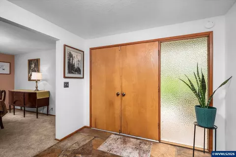 Entry Way - 27828 Gibralter Lp Lp, Eugene, OR 97405 photo 1 of 3