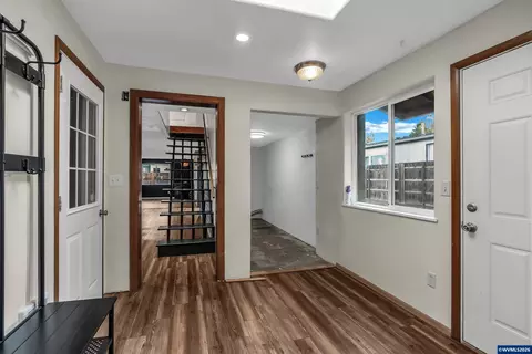 Entry Way - 1203 Oak St, Amity, OR 97101 photo 3 of 3
