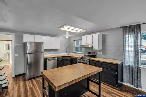 Kitchen - 1203 Oak St, Amity, OR 97101 photo 1 of 3