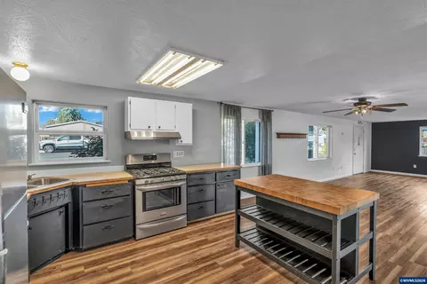 Kitchen - 1203 Oak St, Amity, OR 97101 photo 3 of 3
