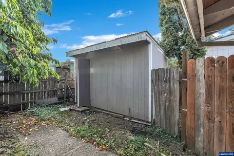 Exterior - 1203 Oak St, Amity, OR 97101 photo 4 of 9