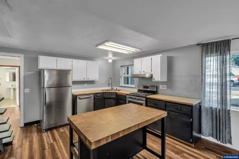 Kitchen - 1203 Oak St, Amity, OR 97101 photo 1 of 3