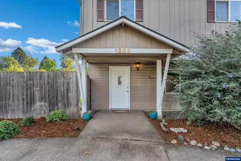 Exterior - 1203 Oak St, Amity, OR 97101 photo 3 of 9