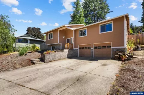 2050 Popcorn Ct NW, Salem, OR 97304