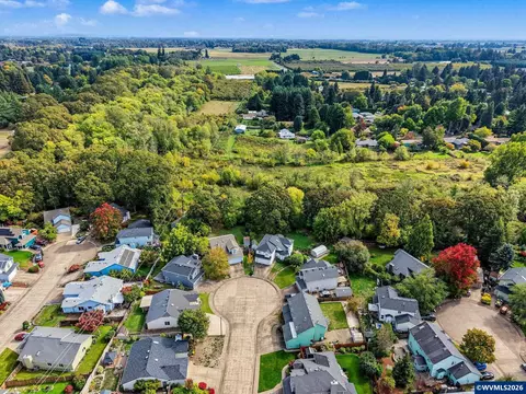 View/Area - 1013 NE Lorvik Pl, Corvallis, OR 97330 photo 1 of 5