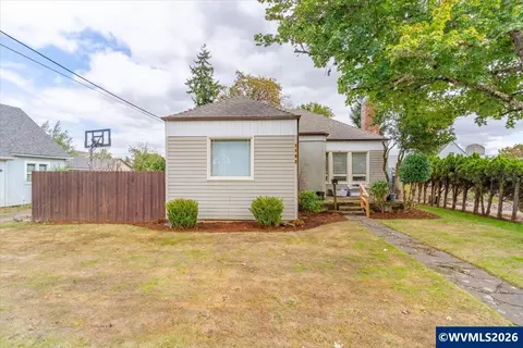 1162 SE Lyle St, Dallas, OR 97338