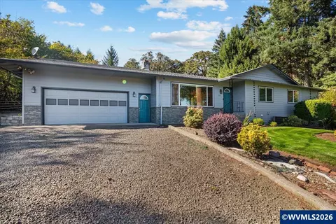 1665 Perrydale Rd, Dallas, OR 97338