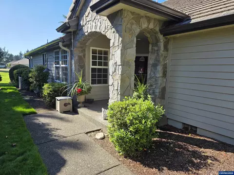 6425 Castle Lake Ct N, Keizer, OR 97303