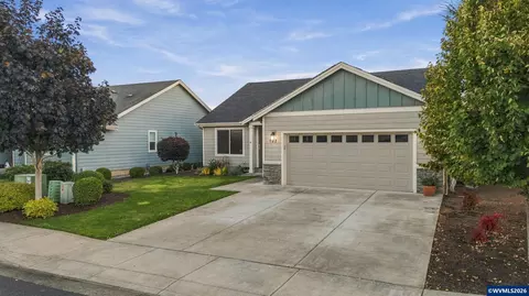 197 NW Bonanza Ave, Dallas, OR 97338