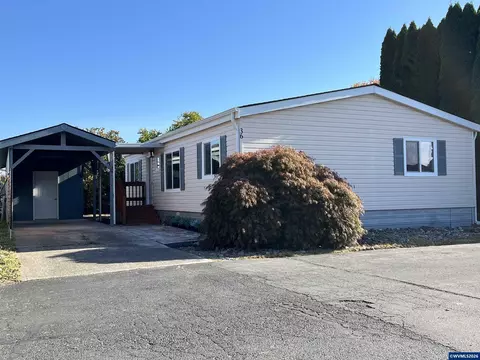 1005 Ferry St #36, Dayton, OR 97114