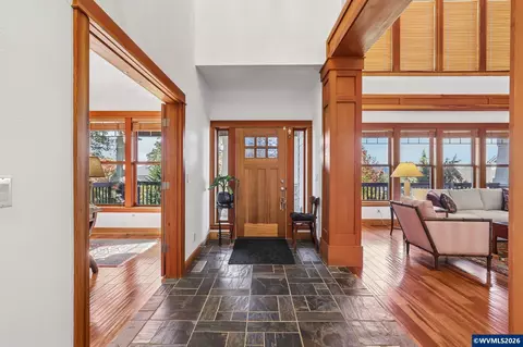 Entry Way - 1126 Cascara Lp Lp S, Salem, OR 97302 photo 2 of 5