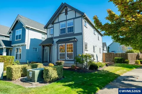 3391 SE Midvale Dr, Corvallis, OR 97333