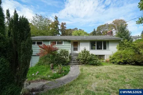 775 Cascade Dr NW, Salem, OR 97304