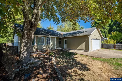 408 W Bishop Way, Brownsville, OR 97327