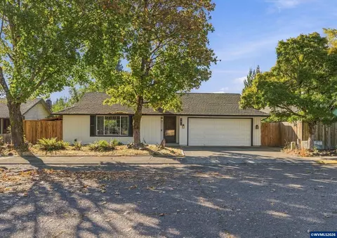 740 W Maple St, Lebanon, OR 97355