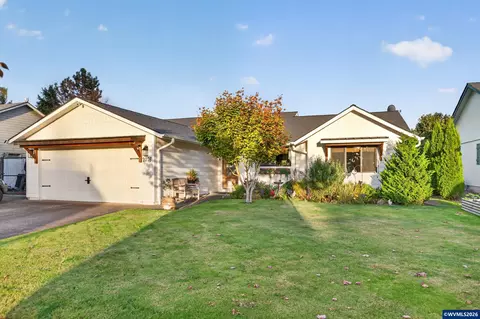 2076 Quail Run Ave, Stayton, OR 97383