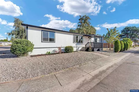 2151 Three Lakes Rd SE #30, Albany, OR 97322