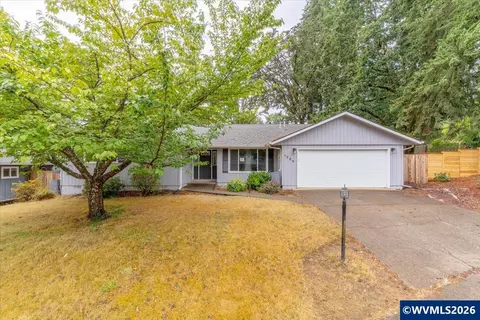 1086 Hanover Ct S, Salem, OR 97302