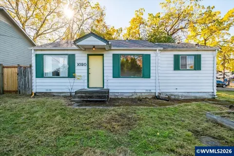 1020 Ratcliff Dr SE, Salem, OR 97302
