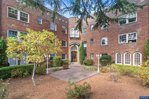 711 NE Randall Ave, Portland, OR 97232