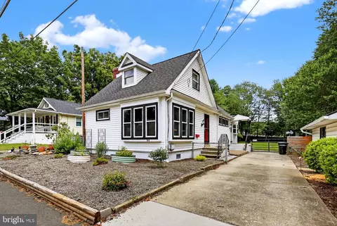 769 Glenside Dr, Mantua, NJ 08051