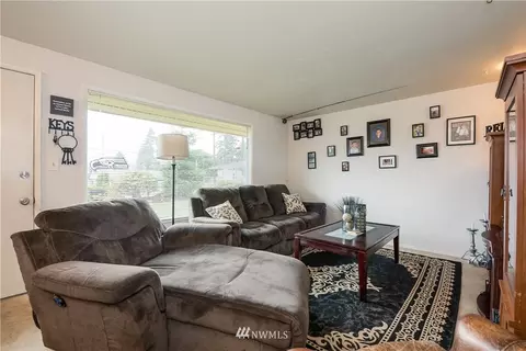 5102 College Ave, Everett, WA 98203 photo 4