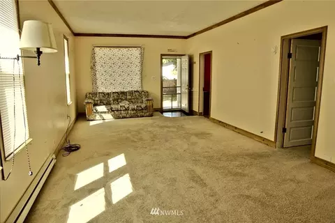 1805 Rainier Ave, Everett, WA 98201 photo 2