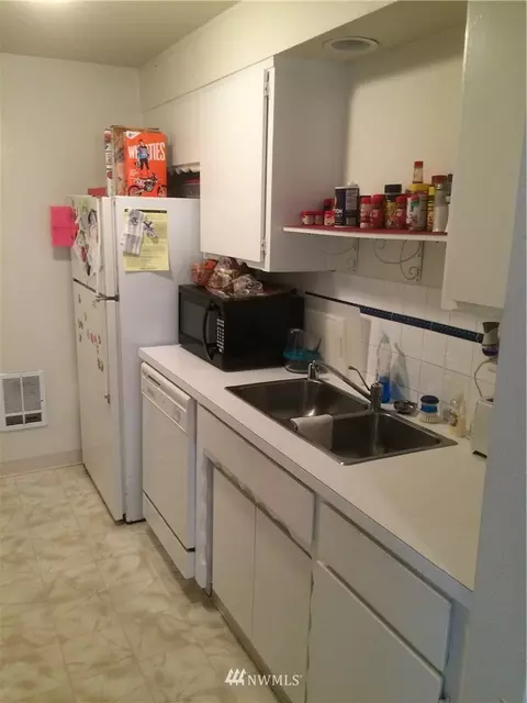 3718 Rockefeller Ave, Everett, WA 98201 photo 3