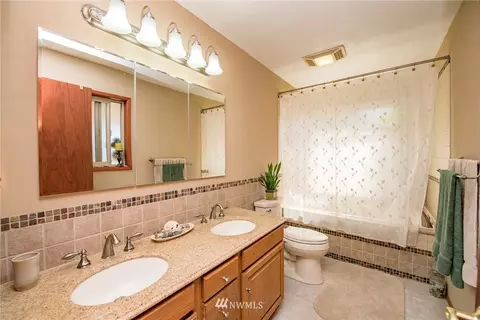 401 Pond Ln, Sequim, WA 98382 photo 10