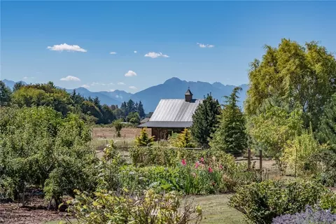 401 Pond Ln, Sequim, WA 98382 photo 1