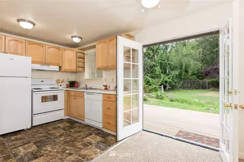 20532 Greening Rd, Bothell, WA 98012 photo 3