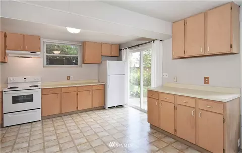 9326 NE 173rd St, Bothell, WA 98011 photo 15