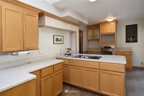9326 NE 173rd St, Bothell, WA 98011 photo 8