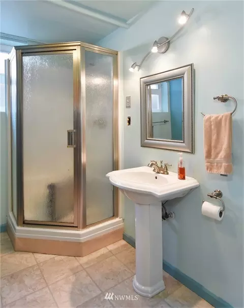 9326 NE 173rd St, Bothell, WA 98011 photo 21