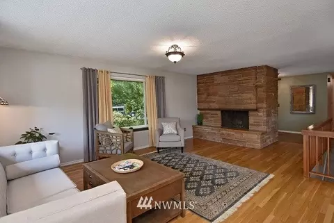 9326 NE 173rd St, Bothell, WA 98011 photo 4