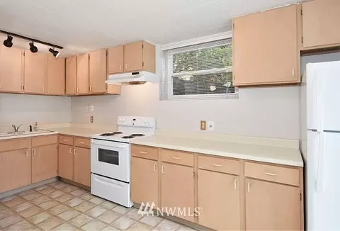 9326 NE 173rd St, Bothell, WA 98011 photo 16