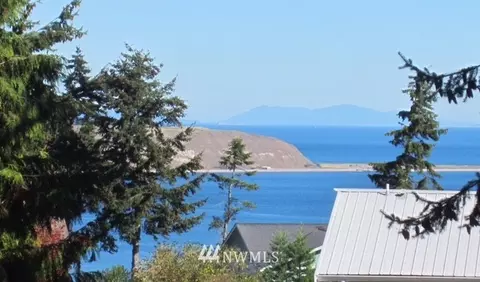 82 Hemlock Way, Sequim, WA 98382 photo 3