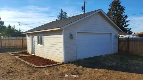358 W Hemlock St, Sequim, WA 98382 photo 23