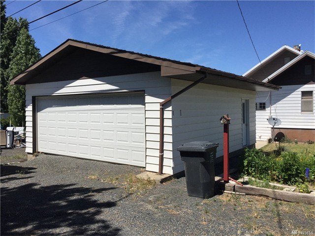 110 E 4th, Odessa, WA 99159 photo 5