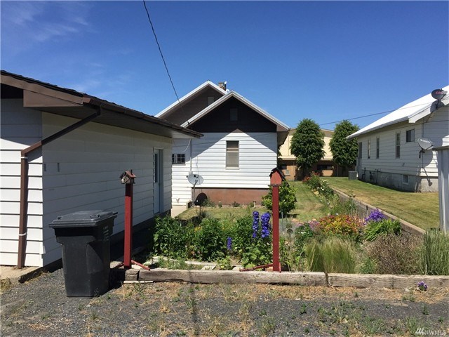 110 E 4th, Odessa, WA 99159 photo 6