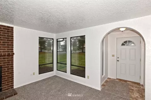 9021 5th Pl W, Everett, WA 98204 photo 3