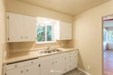 4951 Glacier Ln, Everett, WA 98203 photo 8