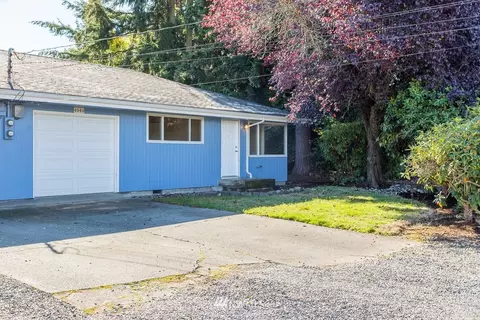 4951 Glacier Ln, Everett, WA 98203 photo 2