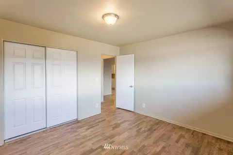 4951 Glacier Ln, Everett, WA 98203 photo 11