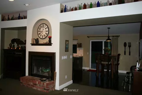 1261 Thornton Dr, Sequim, WA 98382 photo 3