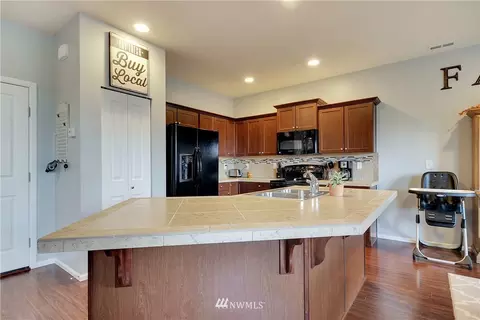 1905 201st St E, Spanaway, WA 98387 photo 6