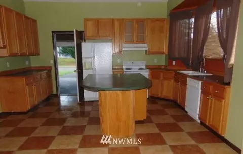 4103 219th St E, Spanaway, WA 98387 photo 4